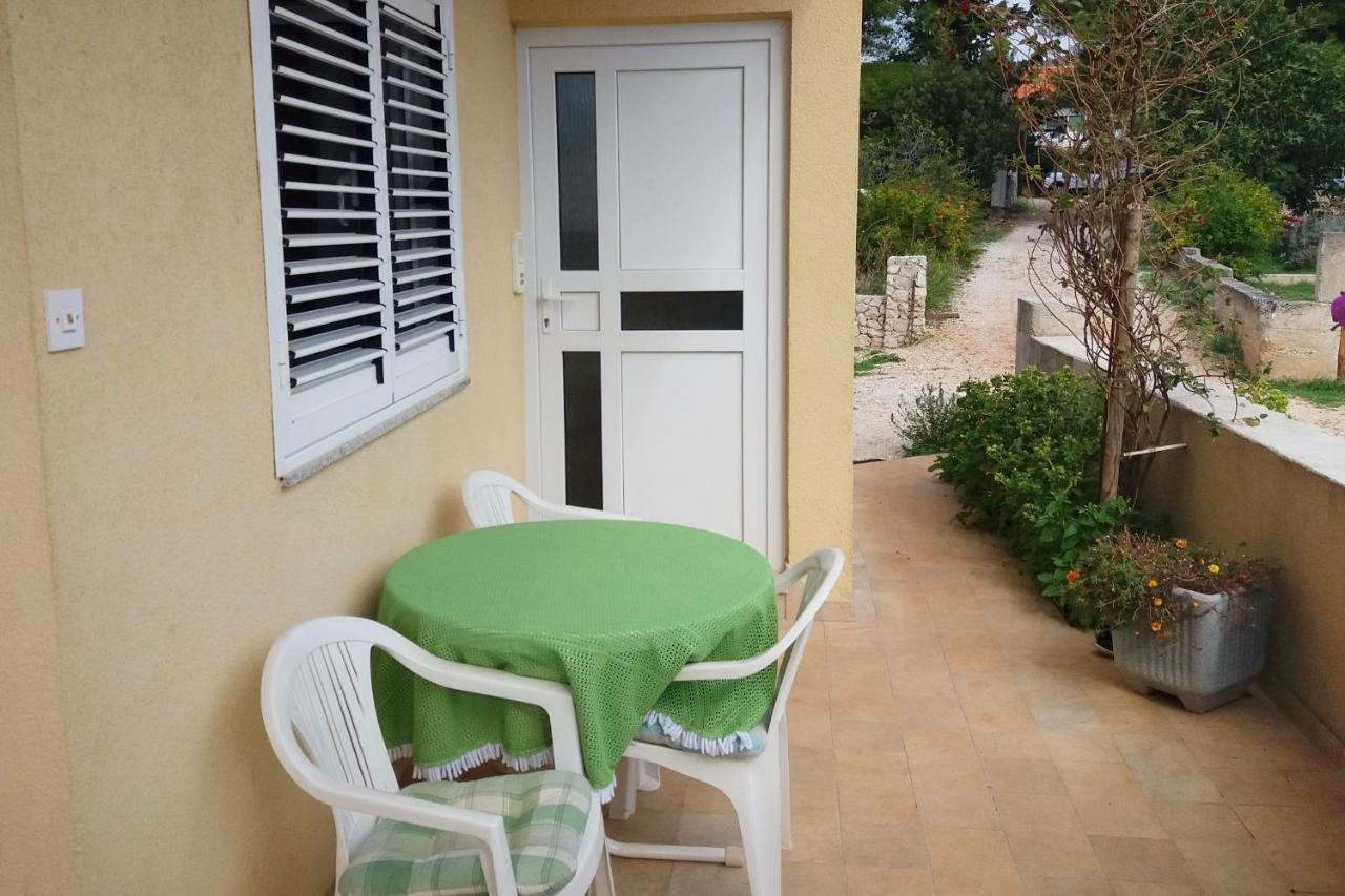 Apartments By The Sea Vinisce, Trogir - 5229 Exterior photo